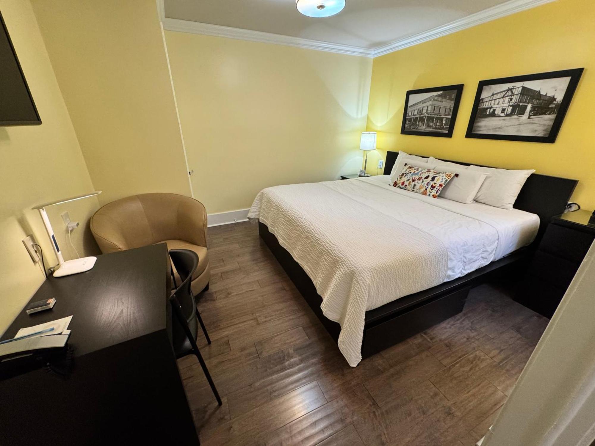 The Sherman Inn Batesville Extérieur photo