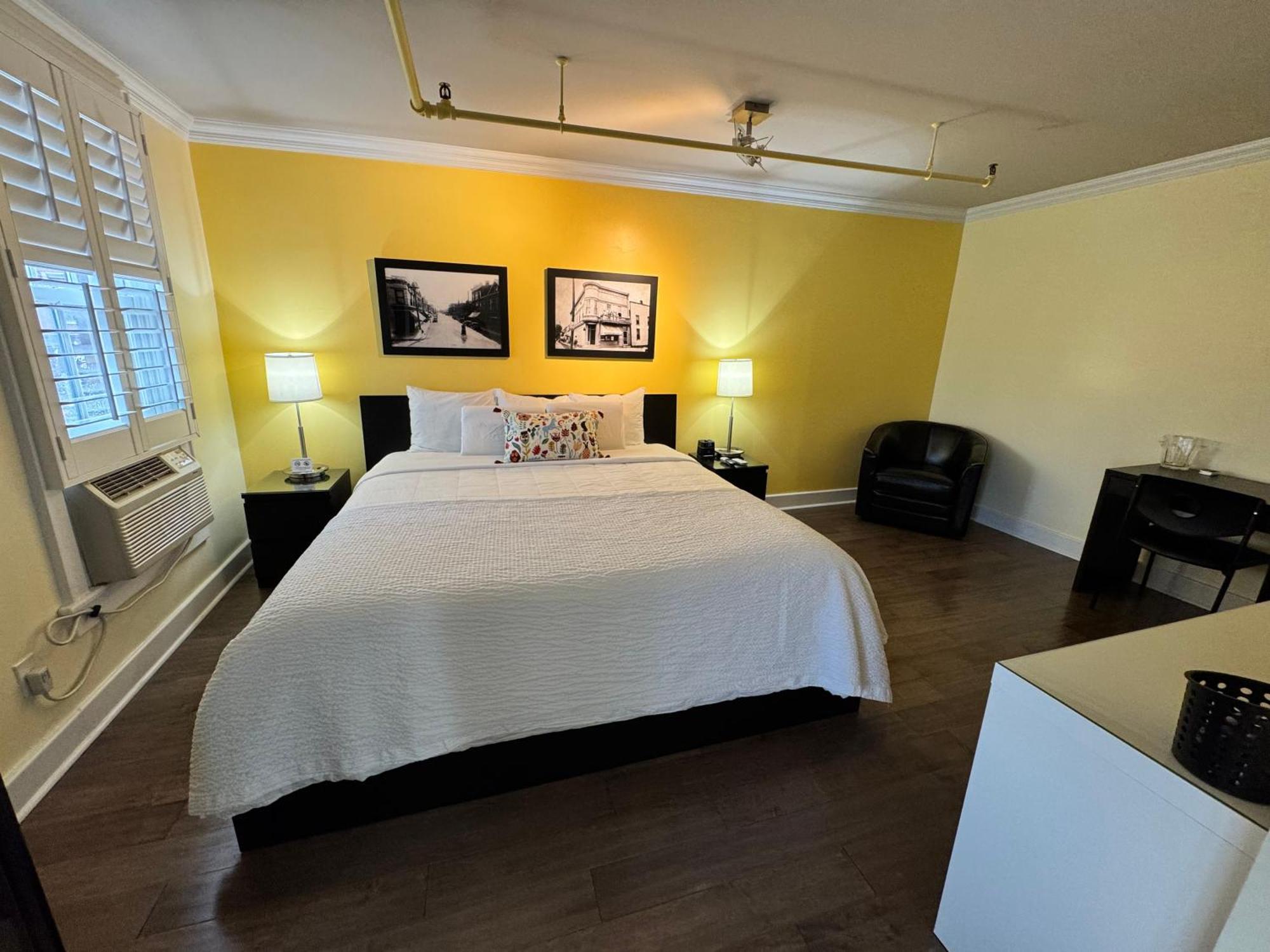 The Sherman Inn Batesville Extérieur photo