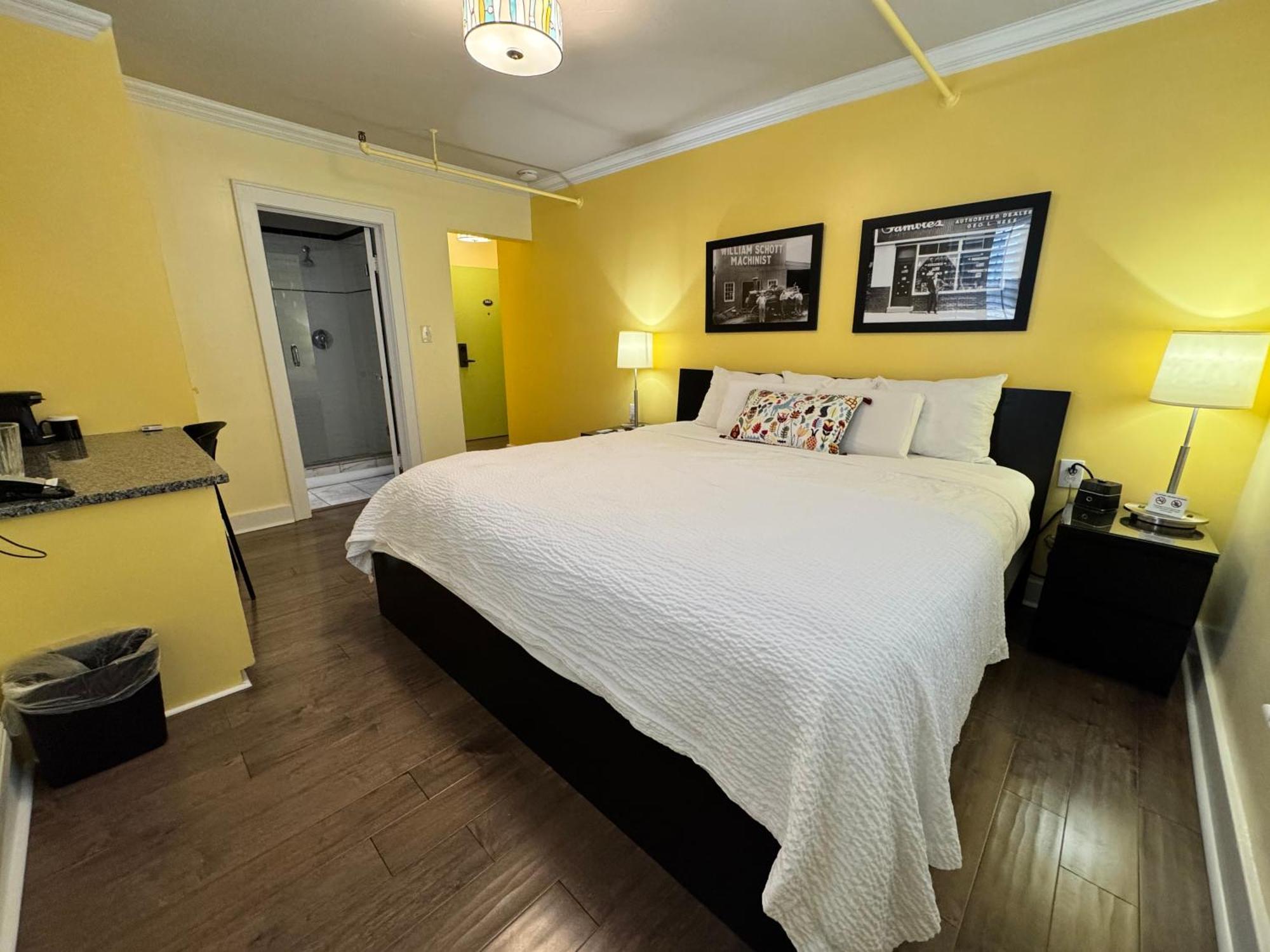 The Sherman Inn Batesville Extérieur photo