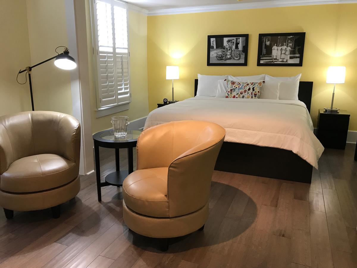 The Sherman Inn Batesville Extérieur photo
