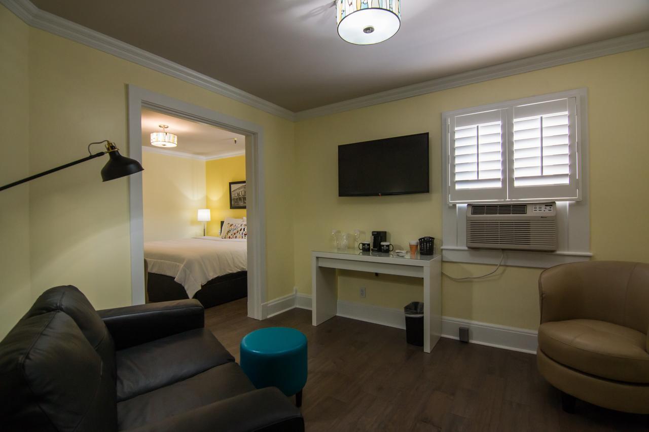 The Sherman Inn Batesville Extérieur photo