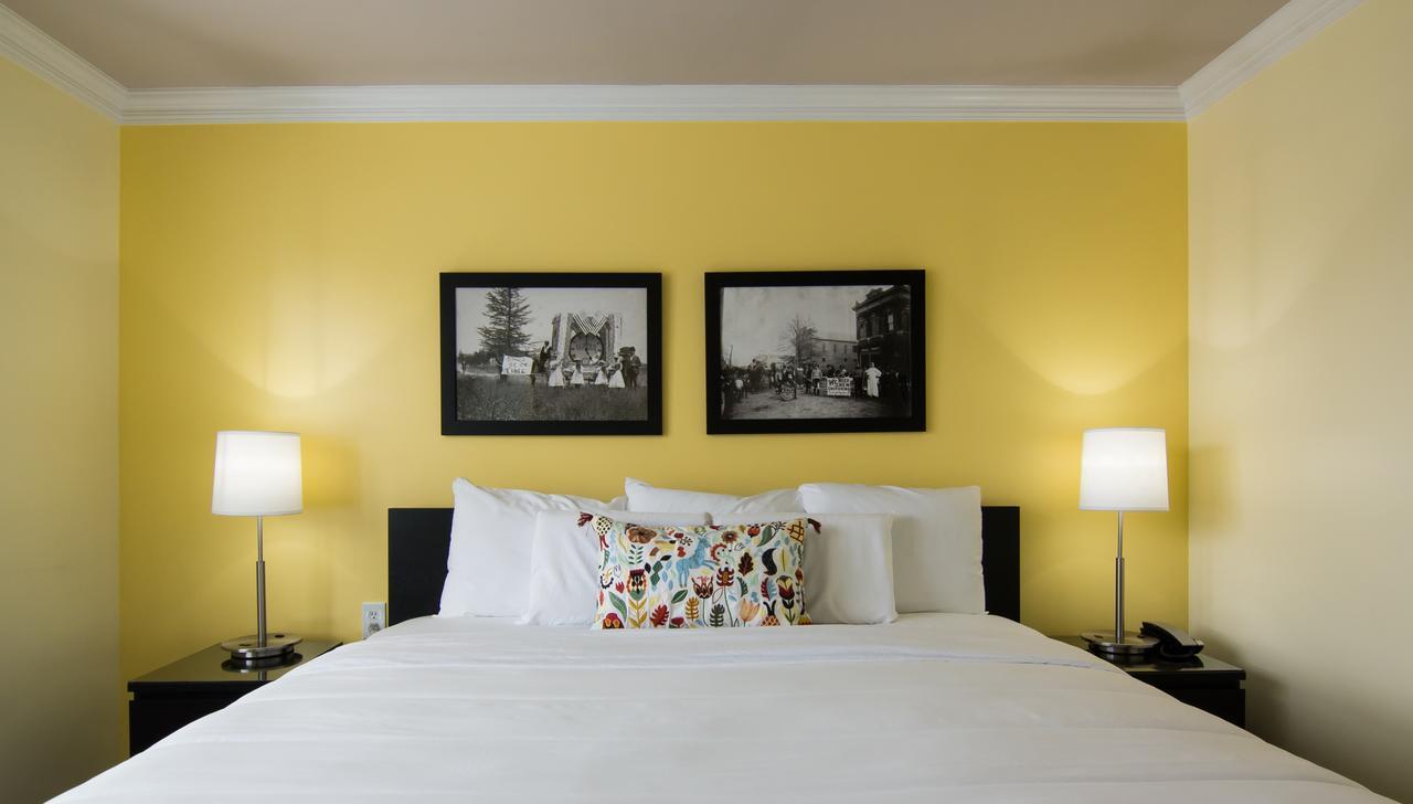 The Sherman Inn Batesville Extérieur photo